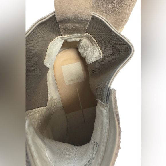 Dolce Vita Hailey Suede Pull on Block Heel
Boots Size 8.5M - Picture 7 of 8